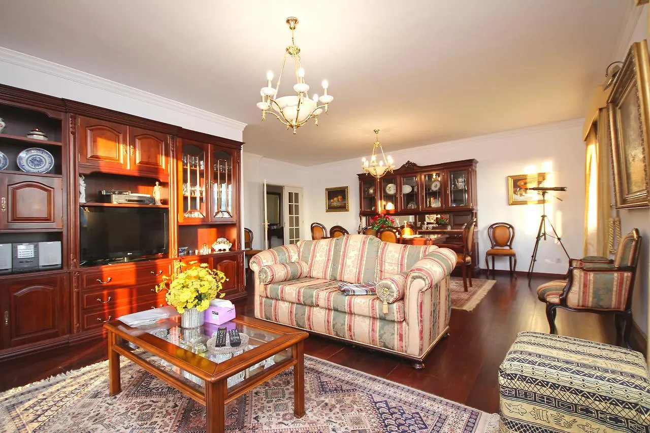 Old Town Apartment Sea View Funchal
